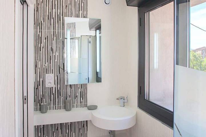 Location de vacances pour 6 personnes, avec balcon et jardin, animaux acceptés à Moltifao - 4