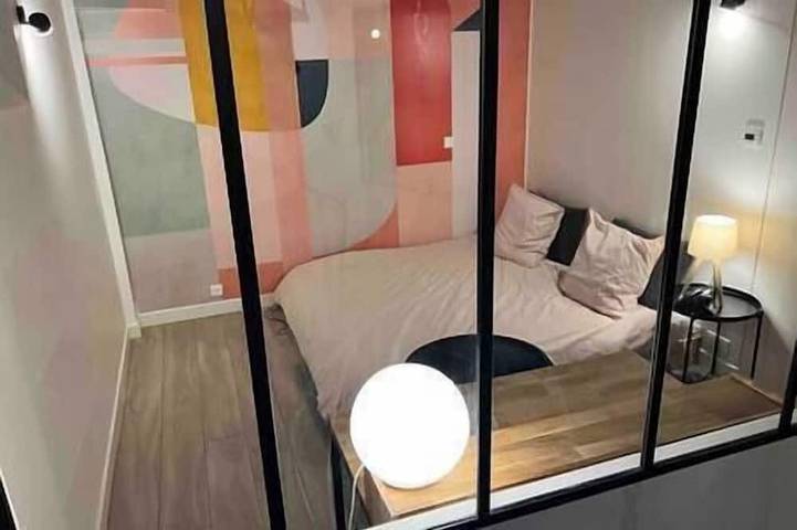 Geheel appartement, Industrieel Gastenverblijf In Het Hart Van Parijs | Flexibele Ruimte Voor 12 in Parijs, Ile de France