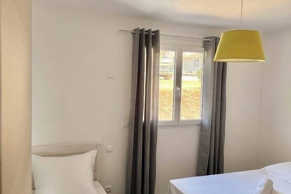 Appartement entier, Duplex vue mer Pinarello, entièrement climatisé, piscine, 500 m plage. in Pinarellu, Zonza