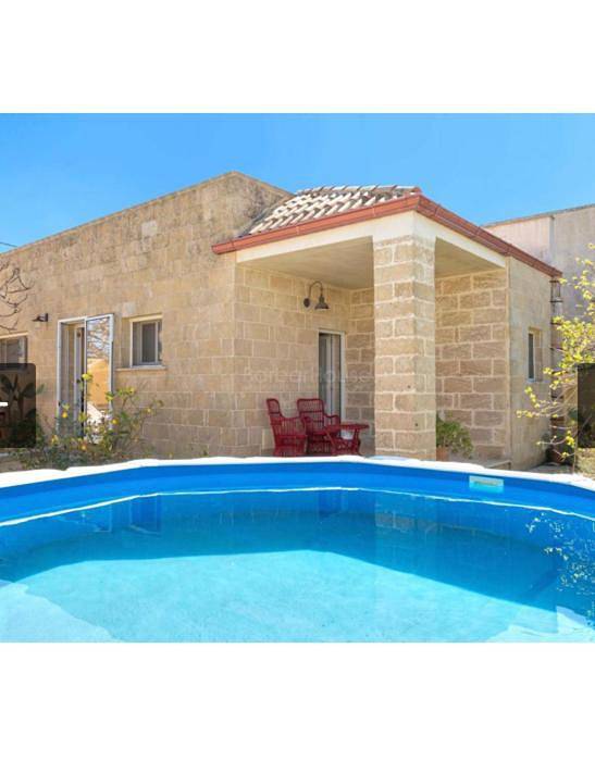 Casa vacanza per 4 persone, con Balcone e Idromassaggio nonché Terrazza e Giardino a Andrano