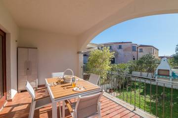 Gîte pour 4 personnes, avec piscine à Pittulongu