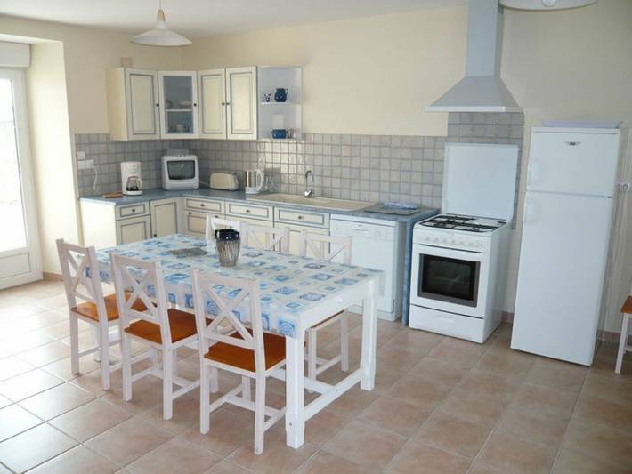 Gîte pour 6 personnes, avec jardin à Réville - 2