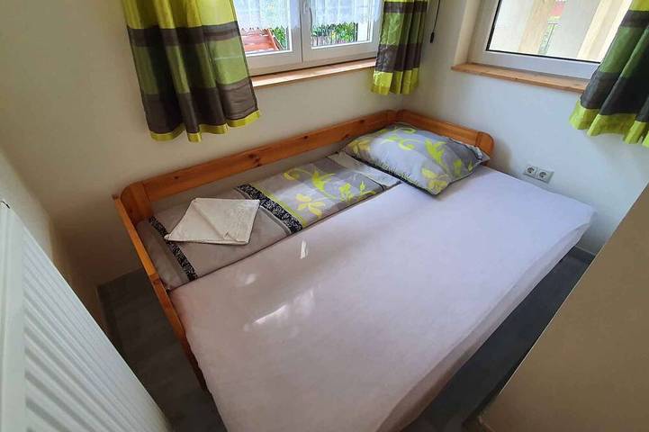 Ferienhaus für 8 Personen, mit Sauna und Balkon sowie Pool und Garten in Siofok - 2