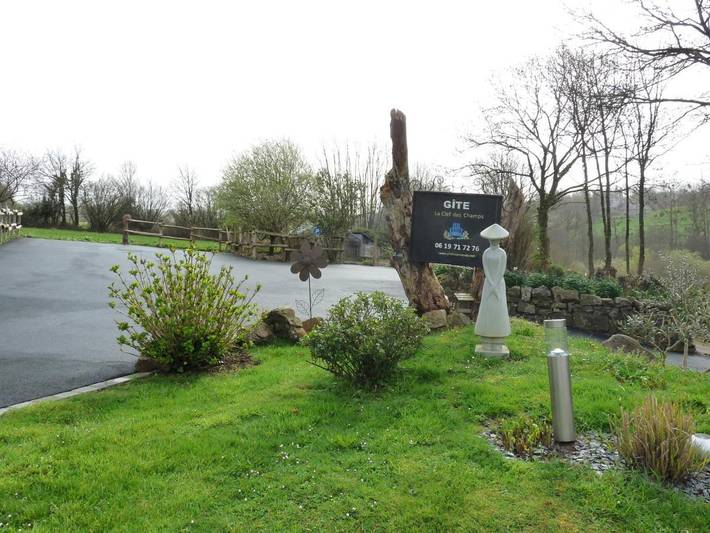 Location de vacances pour 6 personnes, avec jardin et vue, adapté aux familles à Montpinchon