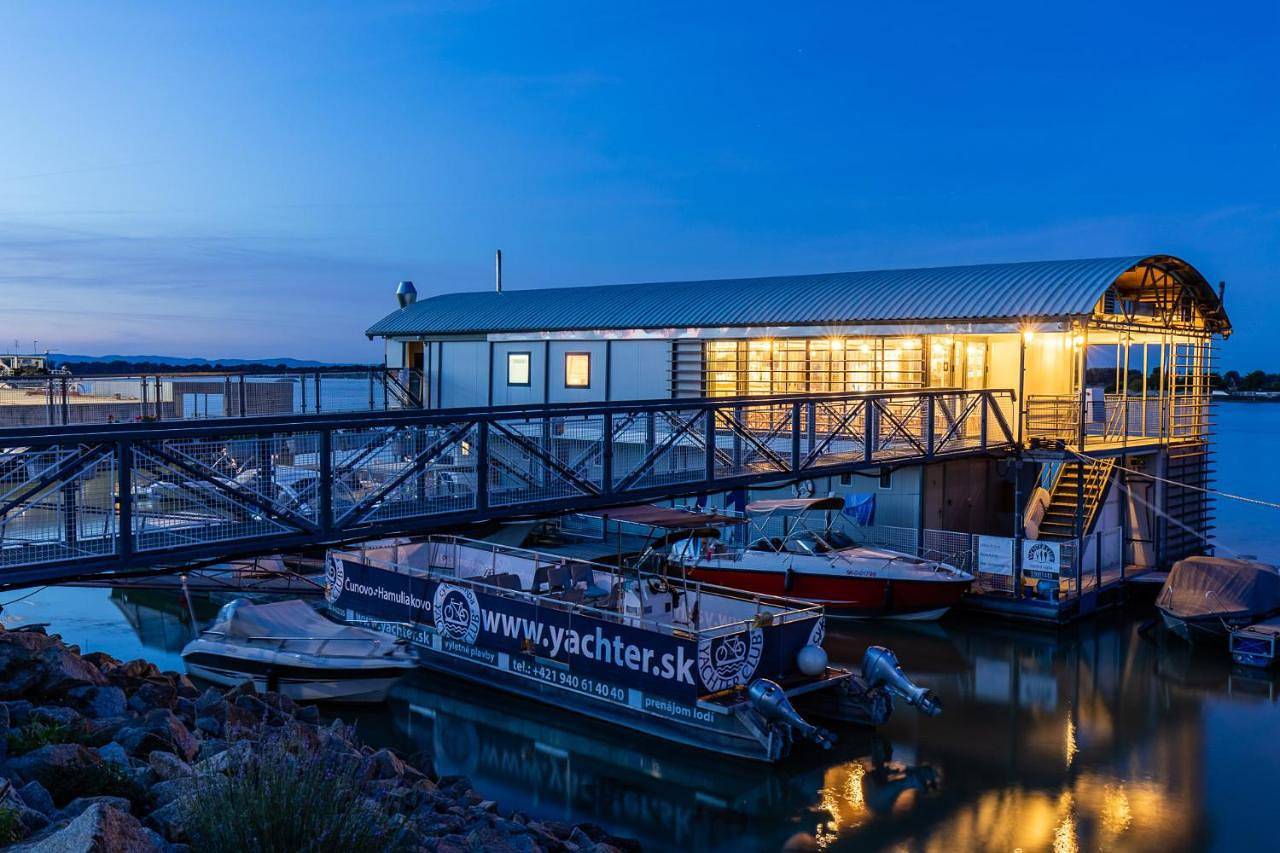 Yachter Club Modrá Čajka in Bratislava, Regione di Bratislava