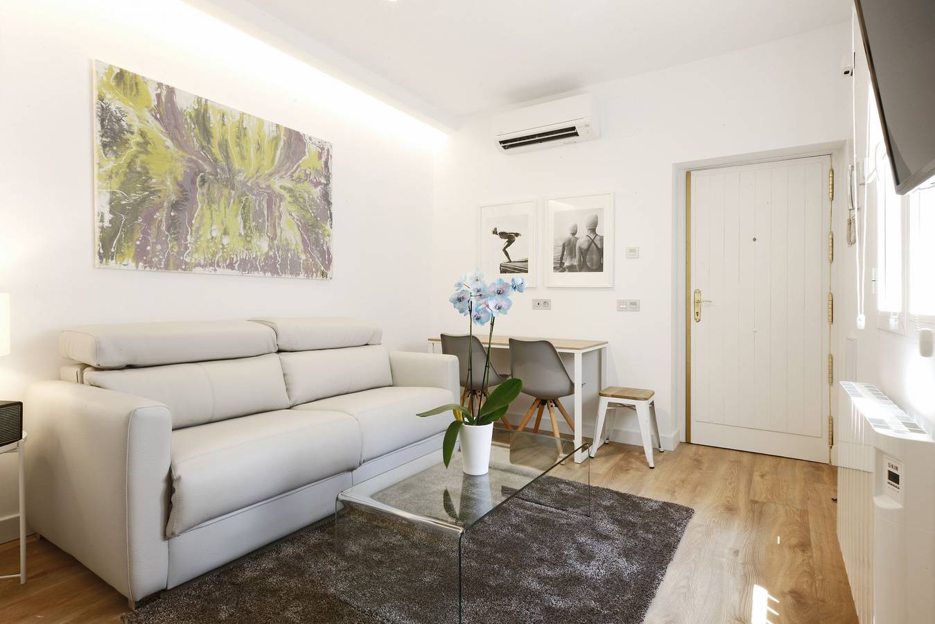 Entire apartment, Angel Square in Centro (Madrid), Madrid