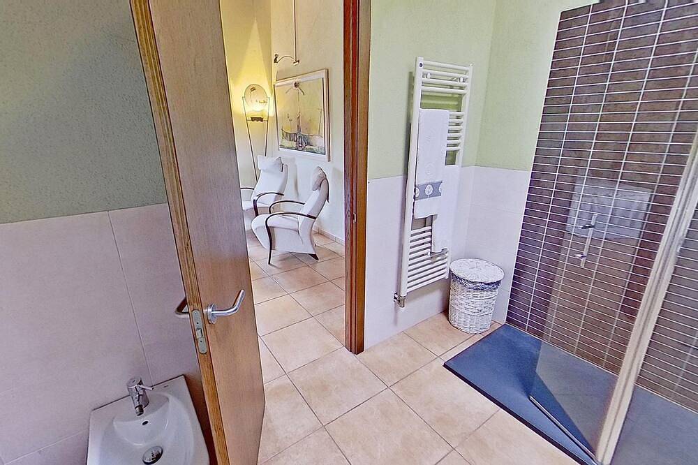 Premium Habitat El Prat Xic in Malla, Osona