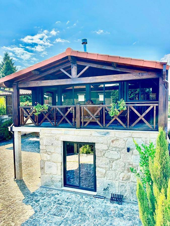 Casa de vacaciones para 5 personas, con jardín además de balcón y vistas en Oliveira de Frades