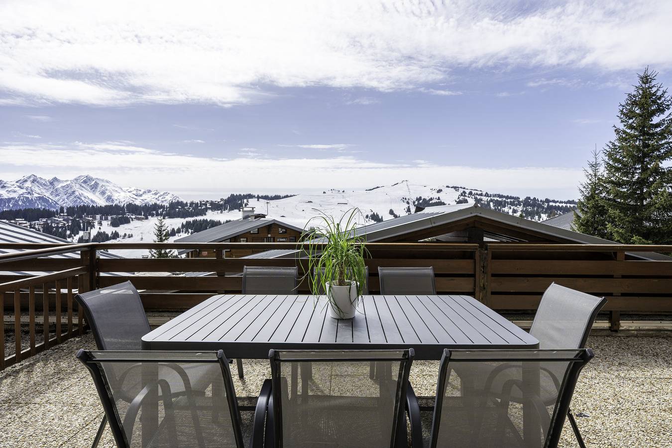 Appartement entier, Appartement 'Appartement 4' avec vue sur montagne et terrasse privée in Les Saisies, Région d'Albertville
