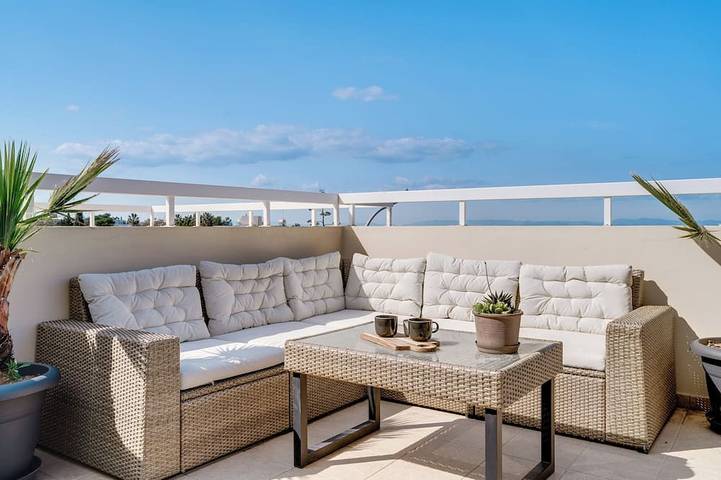 Appartement de vacances pour 6 personnes, avec piscine et balcon