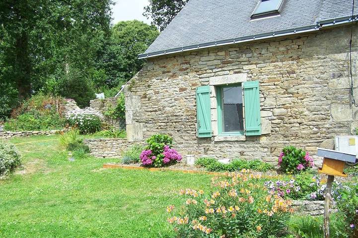 Location de vacances pour 4 personnes, avec Terrasse et Jardin à Rédené