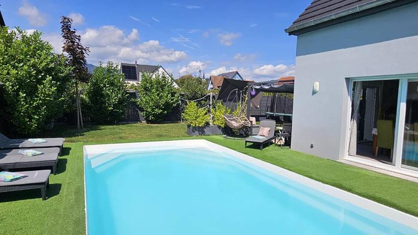 Casa de vacaciones para 7 personas, con piscina además de vistas y jardín - 1