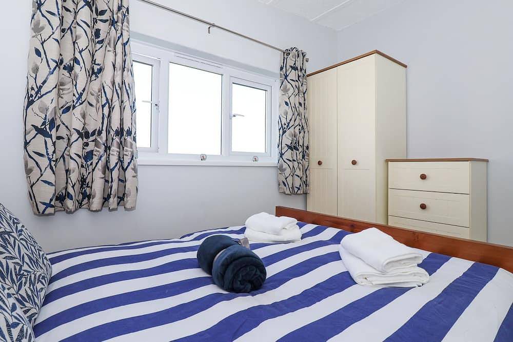 Atlantic Escape, pet friendly, with pool in Widemouth Bay in Widemouth Bay, Pentire Point - Widemouth