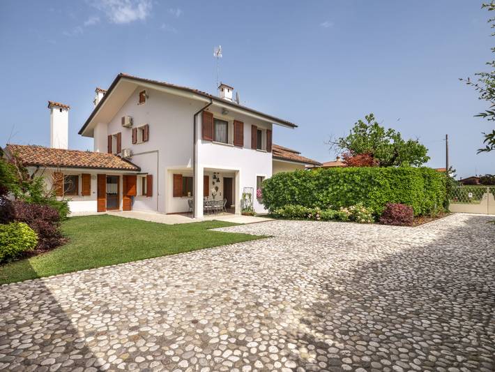 Villa Stelis in Sequals, Pordenone Provinz