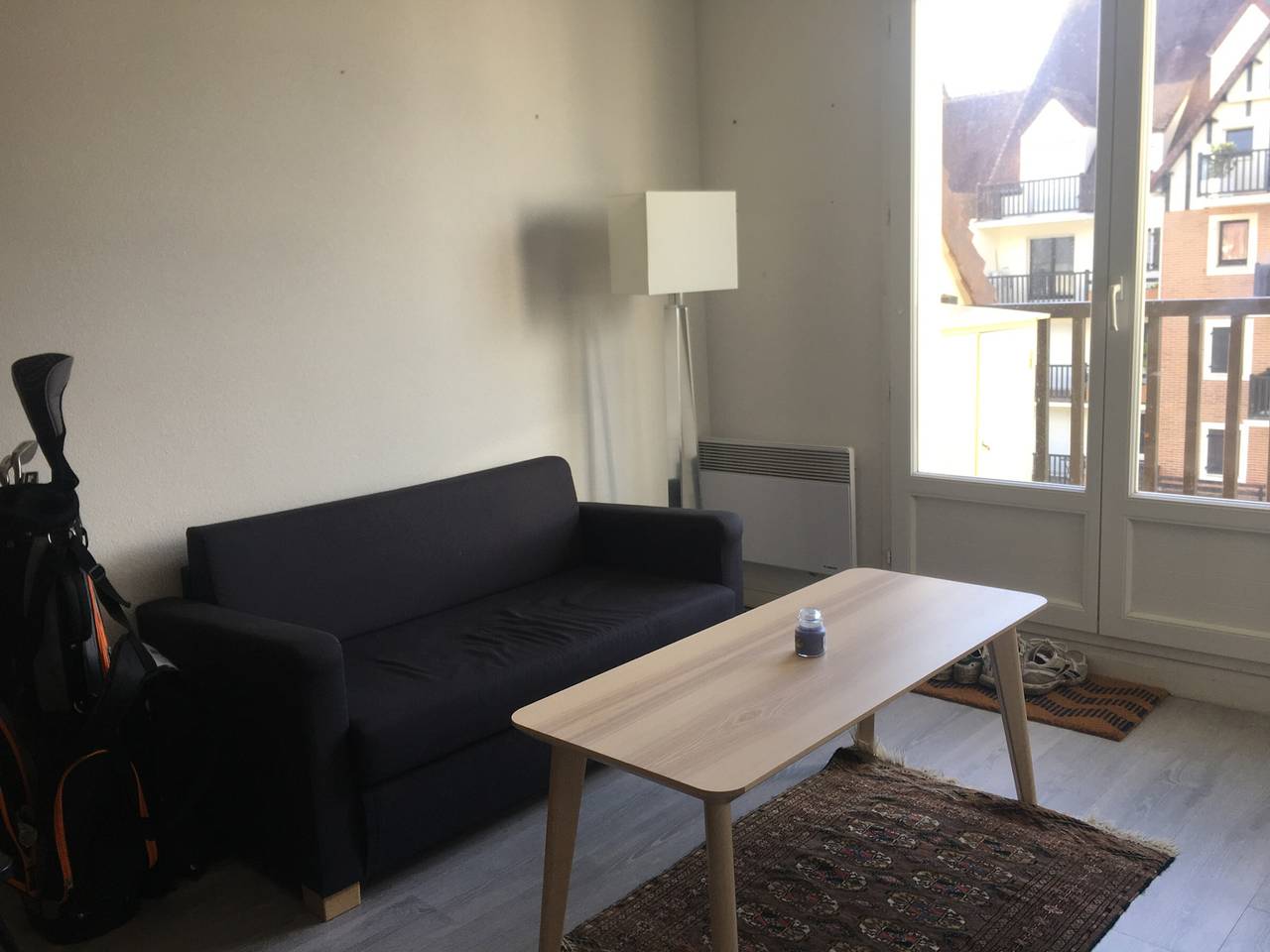 Entire apartment, Cabourg: Beachside apartment, balcony, internet, parking in Cabourg, Caen region