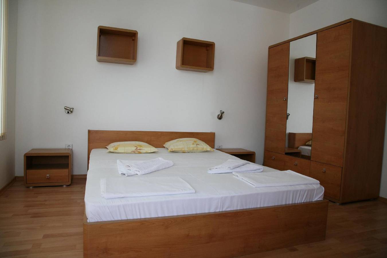 Ganze Ferienwohnung, Appartement "Azzuro" mit Blick auf das Wasser in Sonnenstrand, Oblast Burgas