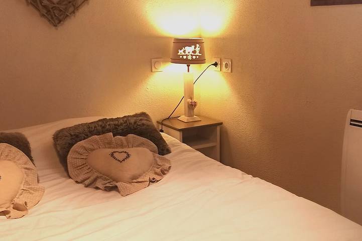 Gîte pour 6 personnes, avec terrasse et jardin à Marthod - 4