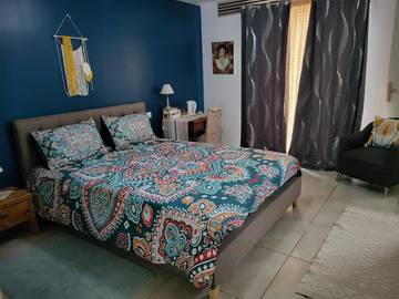 Cottage pour 2 personnes, avec jardin et piscine à Cachen