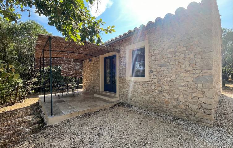 Maison de vacances pour 4 personnes, avec piscine et terrasse, animaux acceptés