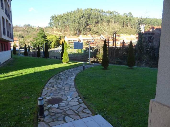 Apartamento para 4 personas, con jardín, Se admiten mascotas en Ribadesella