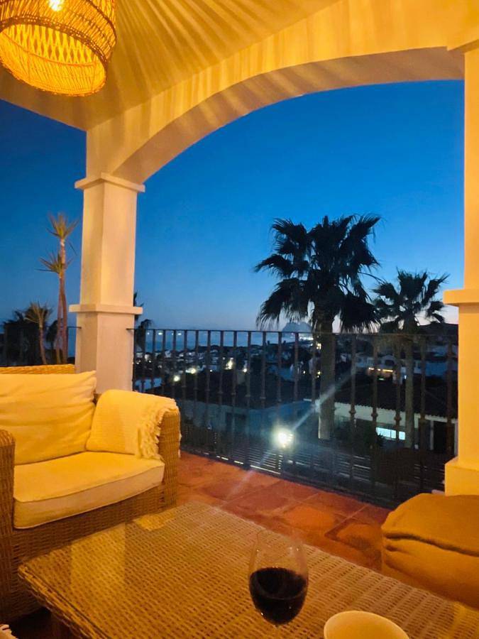 Casa rural para 9 personas, con vistas además de jardín y piscina en San Roque - 4