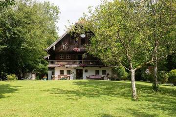 Agriturismo für 10 Personen, mit Garten in Irrsee