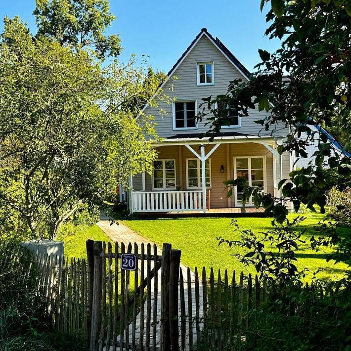 Ferienhaus für 5 Personen, mit Terrasse und Garten sowie Sauna auf Hiddensee - 4