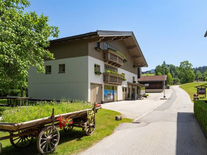 Gîte pour 4 personnes, avec jardin ainsi que terrasse et vue, adapté aux familles à Walchsee - 2