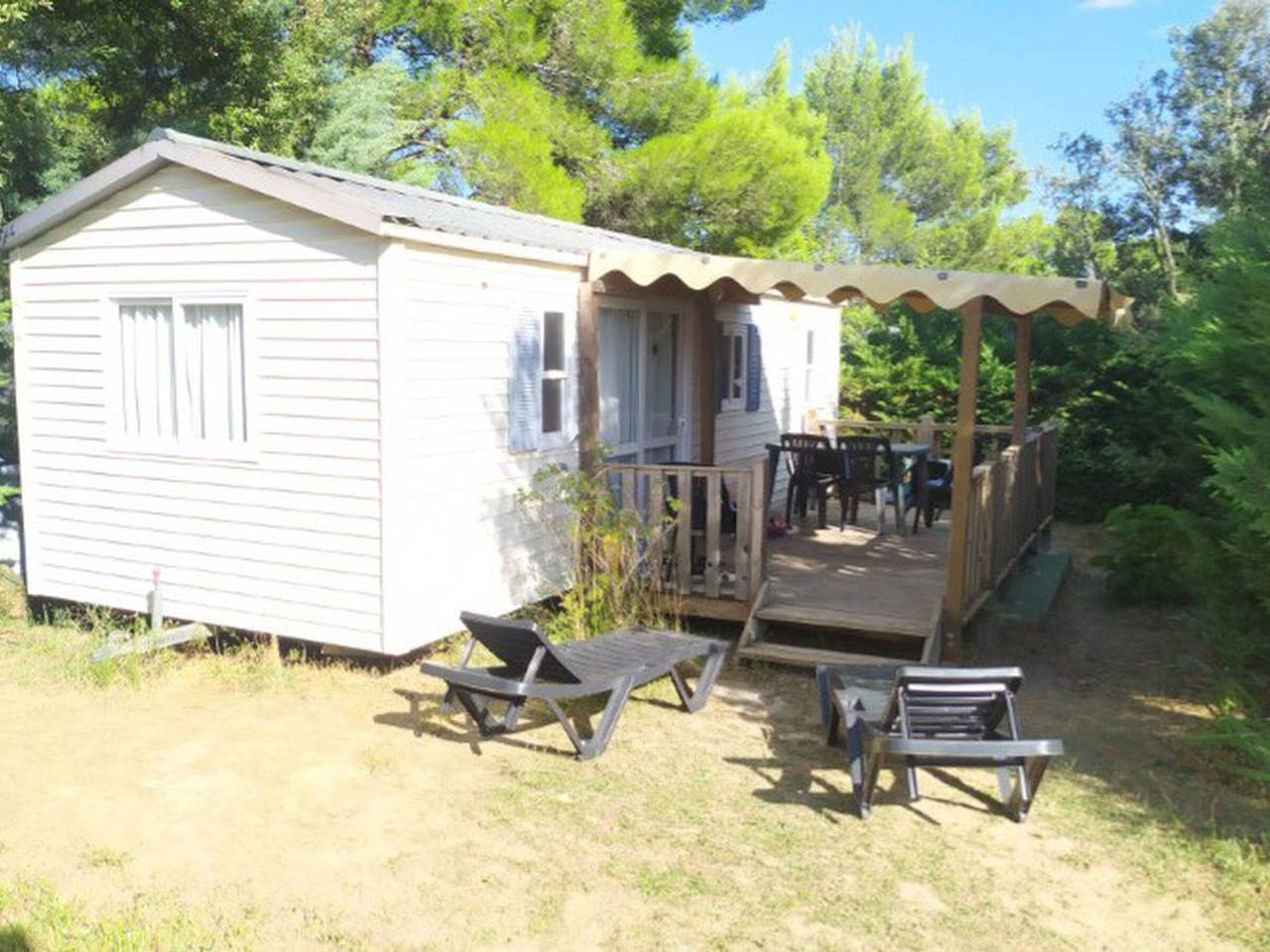 Mobil home avec terrasse pour 6 personnes in Laurens, Côte méditerranéenne (France)