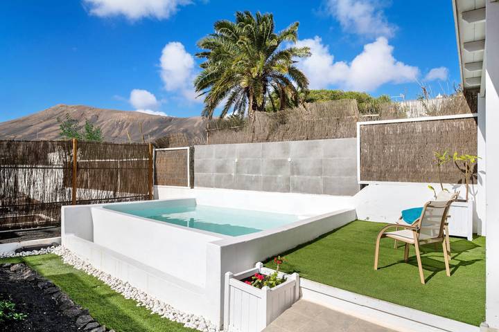 Gîte pour 2 personnes, avec jardin à Tías - 2