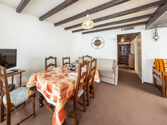 Apartamento entero, Apartamento para 8, al pie de las pistas, balcón sur, en el centro in Saint-François-Longchamp 1650, Saint-François-Longchamp