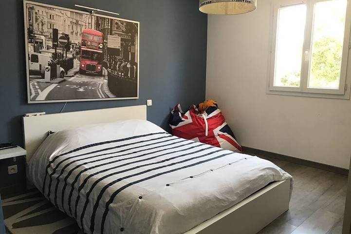 Location de vacances pour 8 personnes, avec terrasse et jardin à Saint-Laurent-d'Aigouze - 3