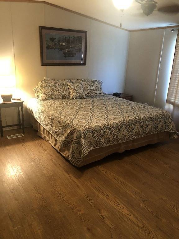 Slice of Heaven 3/2 camp on lakefront w/ boathouse in Zwolle (USA), Toledo Bend Reservoir