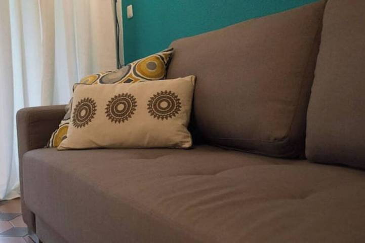 Entire apartment, Quality accommodation - Sea view, private beach access in Schœlcher, Martinique