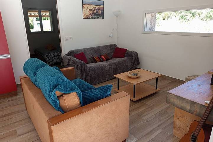 Villa pour 6 personnes, avec jardin et terrasse ainsi que jacuzzi et piscine, animaux acceptés à Pianottoli-Caldarello - 4