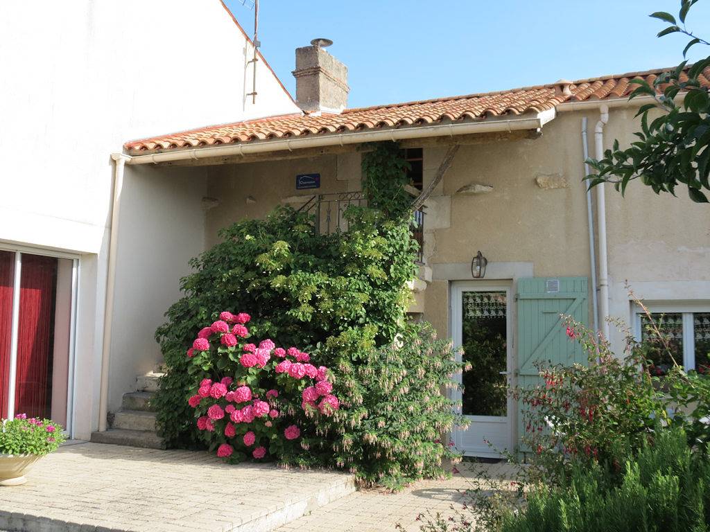 Chambres d'hôtes L'Aubinoise - Chambre Côté Mer in Saint-Aubin-la-Plaine, Fontenay-le-Comte