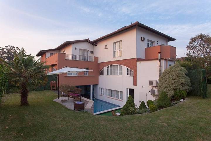 Apartamento de vacaciones para 4 personas, con vistas y piscina para niños además de jardín y piscina - 1