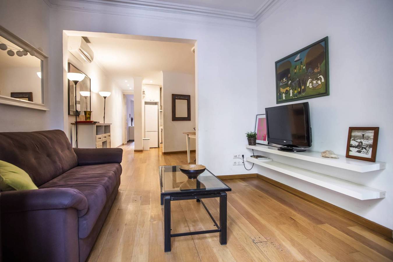 Apartamento entero, E2Val1032 - Eixample Esquerra with terrace in Centro Barcelona, Barcelona