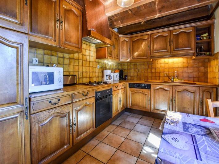 Location de vacances pour 6 personnes, avec jardin et terrasse, animaux acceptés dans Neuvéglise-sur-Truyère - 4