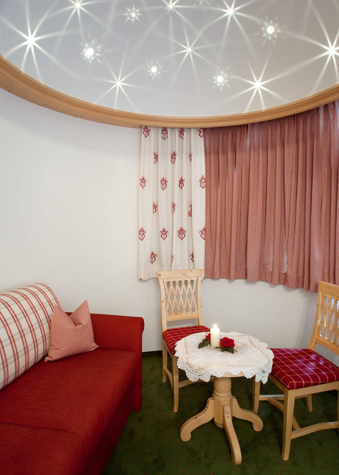 Familienappartement Turmsuite, 2 Schlafräume in Holzgau, Allgäu alps (Austria)