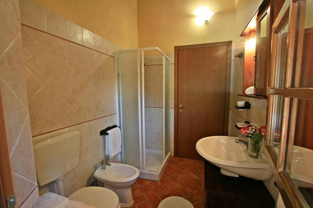 Cozy pet friendly private pool cottage in Tuscany in Pomarance, Riserva Naturale di Monterufoli