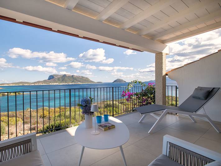 Appartamento per 5 persone, con Terrazza e Giardino a Golfo Aranci