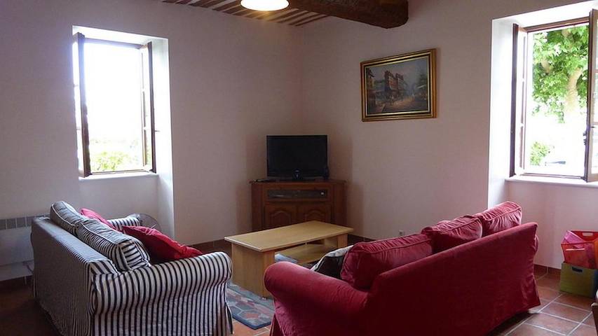 Gîte pour 6 personnes, avec vue ainsi que terrasse et piscine, animaux acceptés à Canaules-et-Argentières - 4