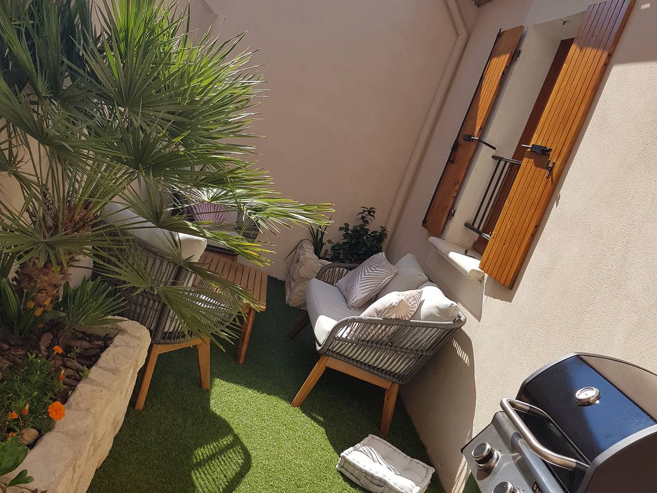 Ganze Wohnung, Frontignan Wohnung mit Terrasse und Küche, nahe dem Stadtzentrum in Frontignan, Côte d'Améthyste