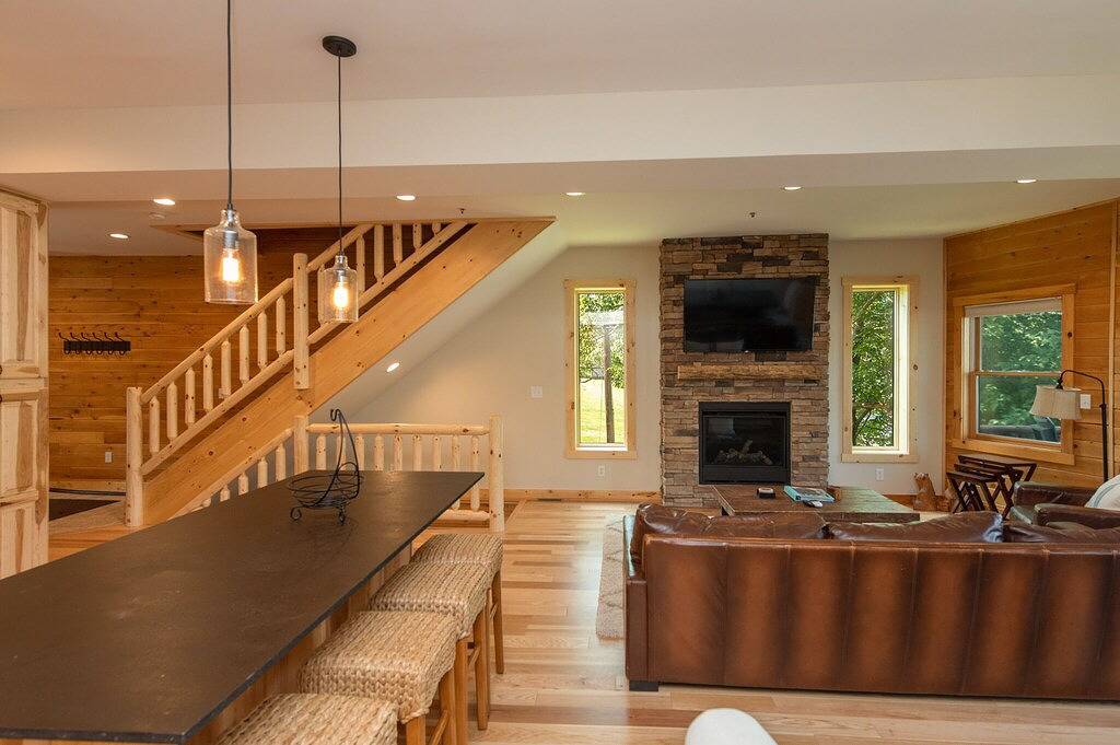 Stadthaus am See mit Whirlpool, kostenlosem Wlan und Panoramablick! in McHenry, Deep Creek Lake