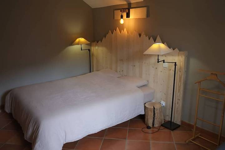 Gîte pour 4 personnes, avec terrasse et jardin à Nâves-Parmelan - 3