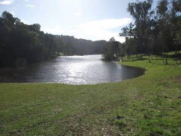 Holiday Home for 18 People in Taylor Bay, Shire of Murrindindi, Photo 4