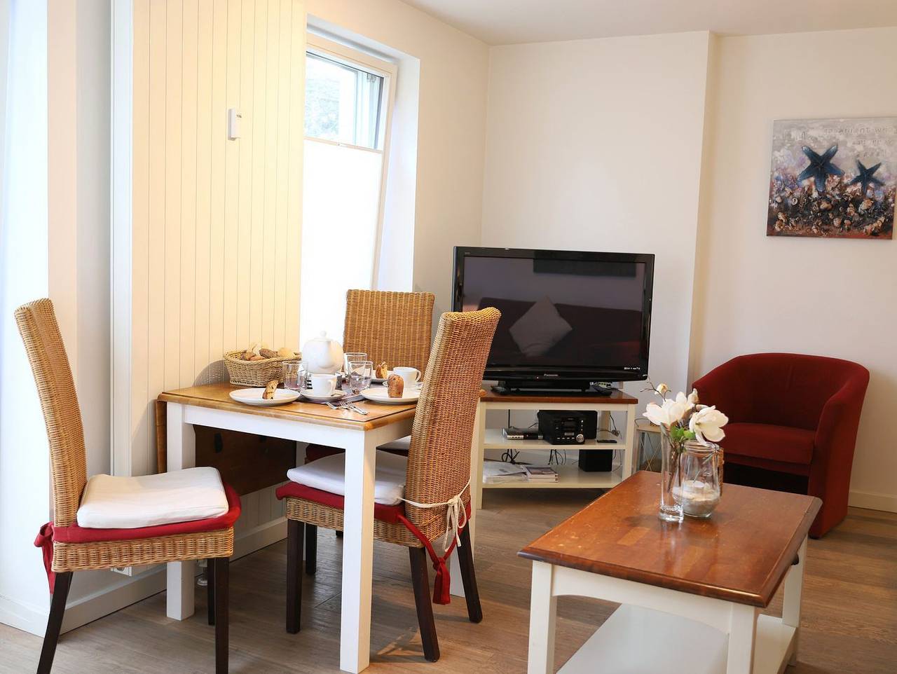 Ganze Wohnung, Komfortables 2-Zi.-App. mit Klimaanlage, Terrasse und Stellplatz in Westerland in Westerland, Sylt (Gemeinde)