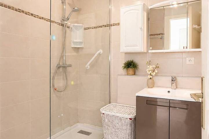 Gîte pour 4 personnes, avec jardin ainsi que terrasse et jacuzzi dans Plage du Val Fleuri - 4