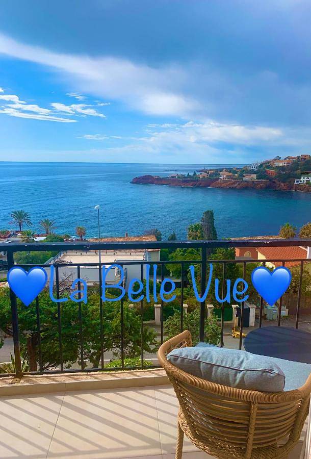 Gîte pour 5 personnes, avec vue et terrasse dans Plage d'Anthéor